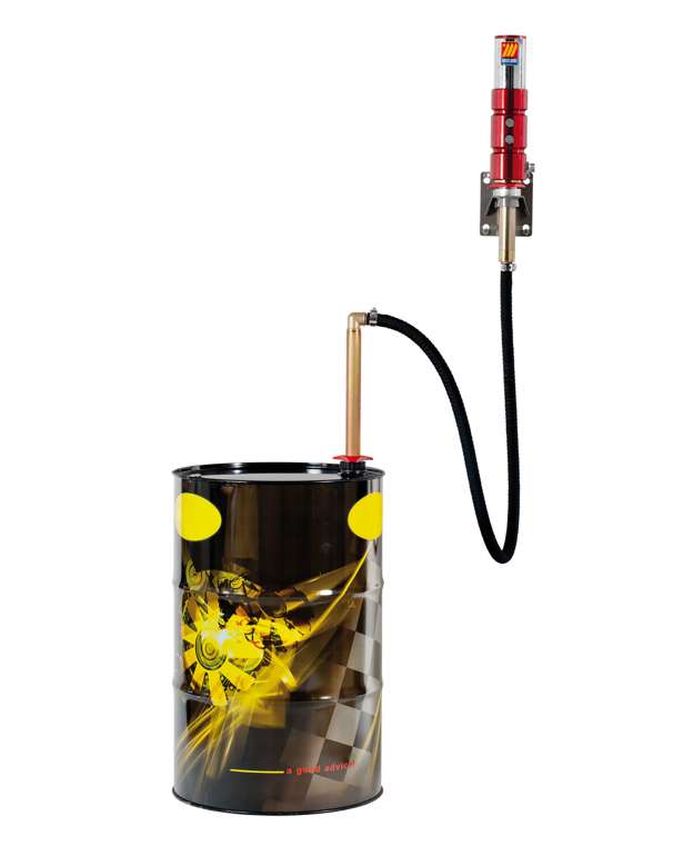 Paineilmatoiminen öljynsiirtoyksikkö seinäkiinnitteisellä pumpulla tynnyrille ja 1000 L tankille pumppaussuhde 3 : 1 40L/min