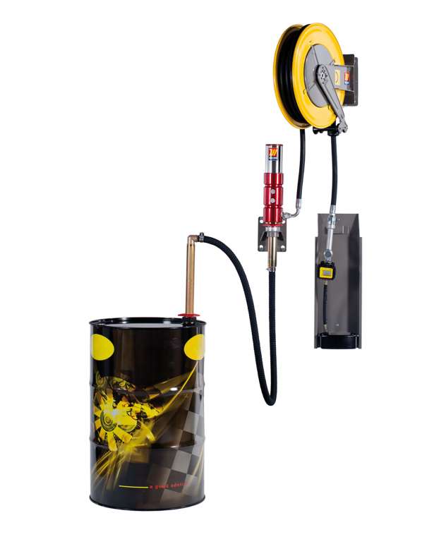 Paineilmatoiminen öljynsiirtoyksikkö seinäkiinnitteisellä pumpulla ja seinäkiinnitteisellä kelalla 180 - 220 L astialle tai 750
