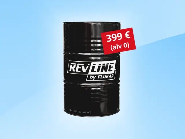 Revlinen musta tynnyri vaaleansinisellä taustalla. Tynnyrin päällä hinta 399 € (alv 0).